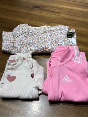 Baby Girl Bundle size 6 months (Adidas, H&M, Carter’s)